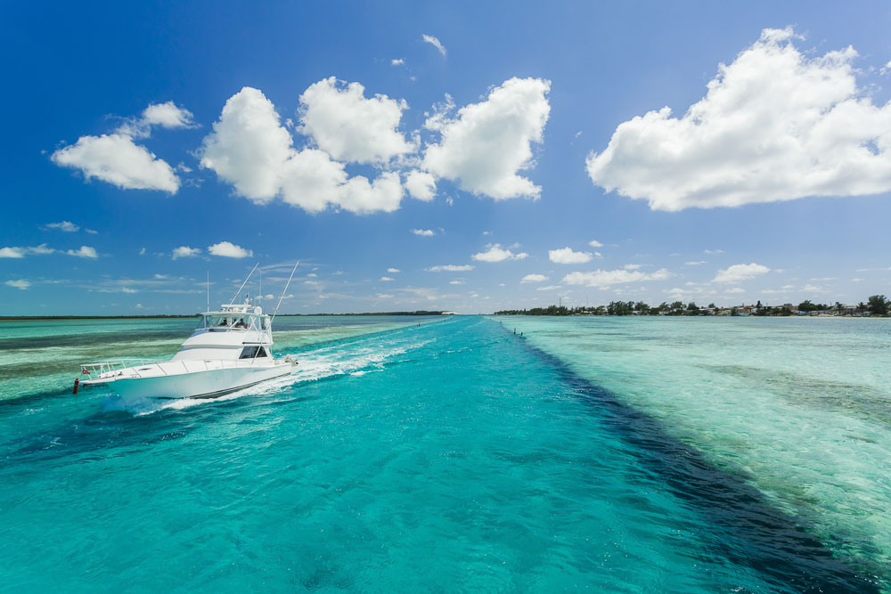 Boating in the Bahamas